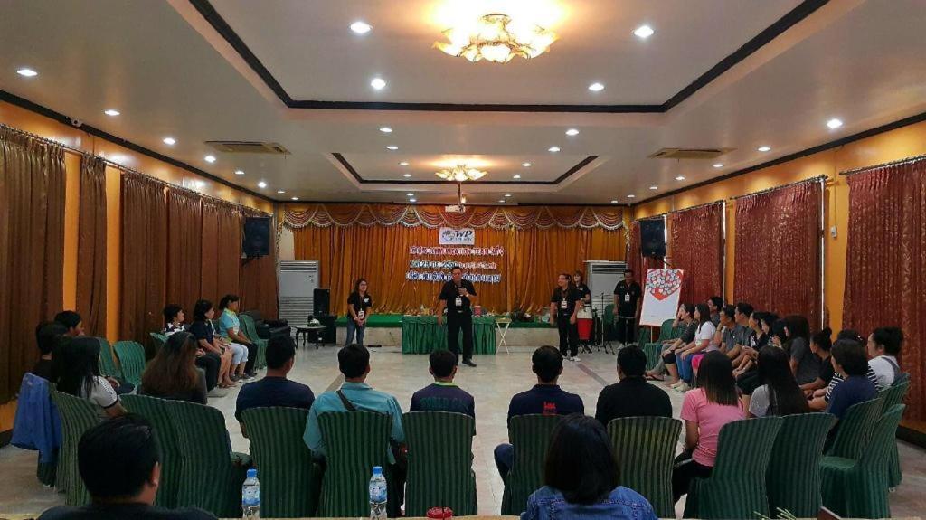 The Pine Resort Pathum Thani Bagian luar foto